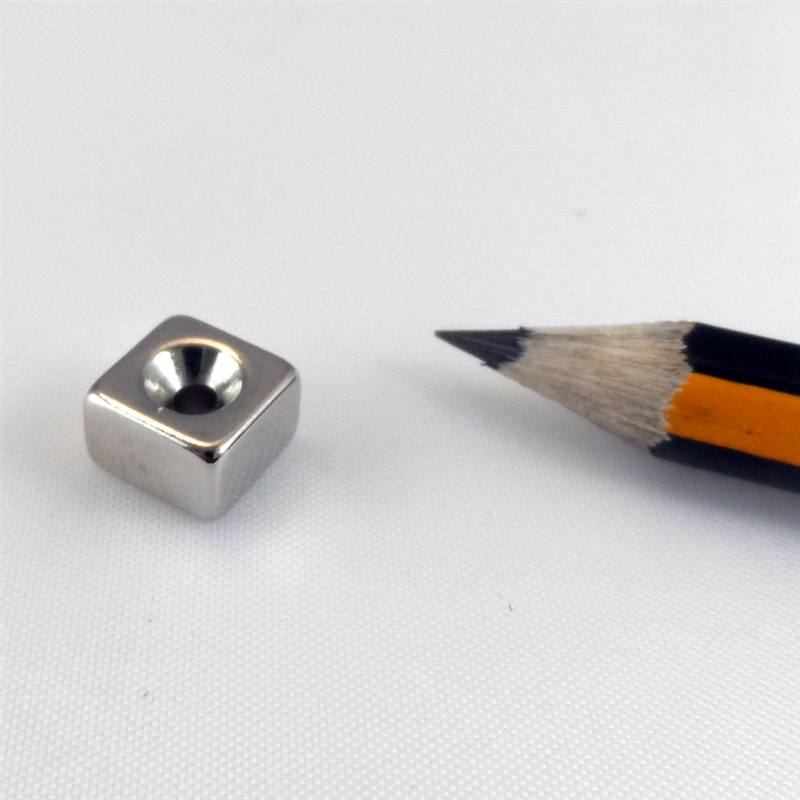 Neodymium 8mmX8mmX5mm/M2