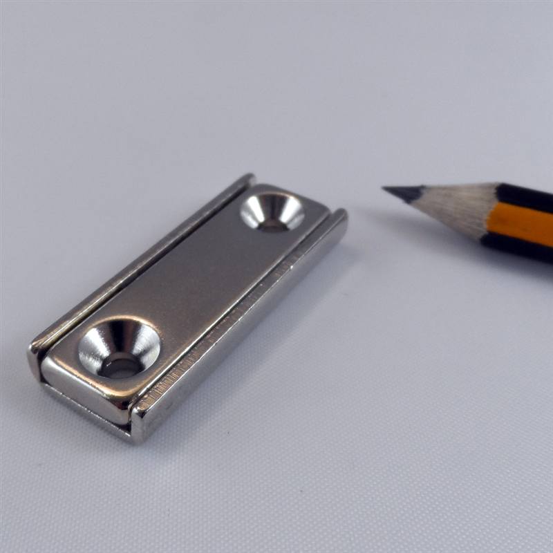 Pot Cap Neodymium 35mmX13.5mmX5mm/M3 Countersunk